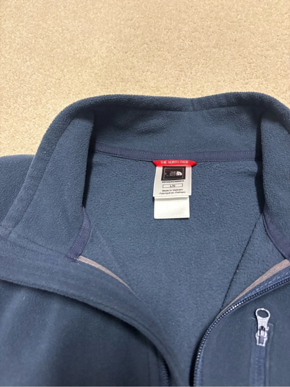 The North Face Men’s Navy Lightweight Fleece Jacket